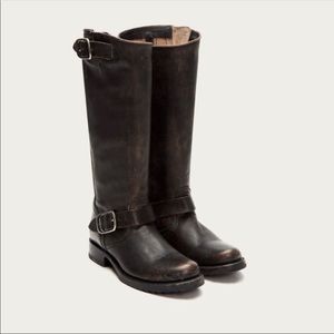 FRYE Size 10 Wide Calf Boots.